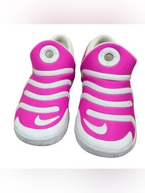 NIKE Kids Dynamo 2 EasyOn PS Kids Preschool Laser Fuchsia